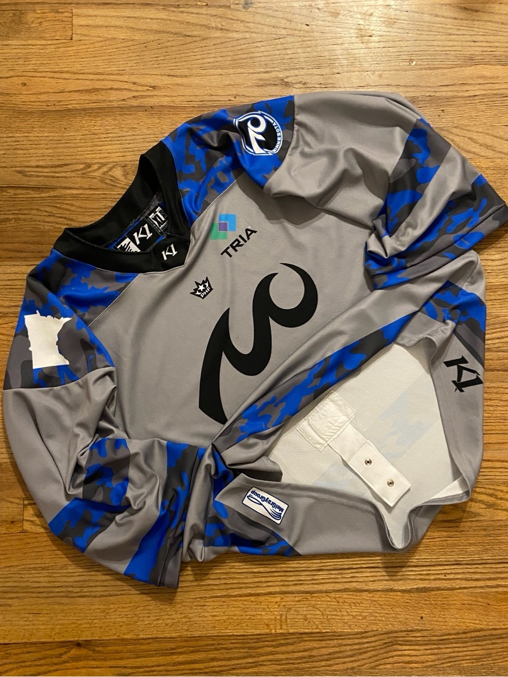 Minnesota Whitecaps team-issued goalie cut hockey jersey